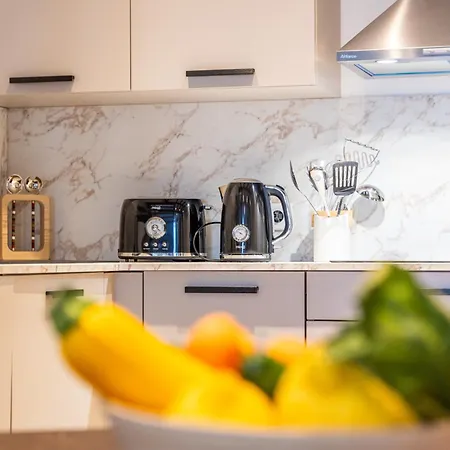 Apartman Duplex De Charme Au Coeur D'antibes *