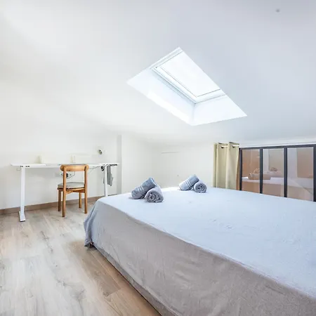 Duplex De Charme Au Coeur D'antibes Apartman Antibes