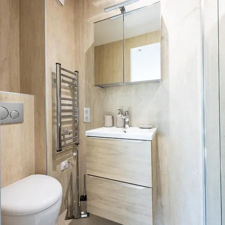 Duplex De Charme Au Coeur D'antibes Antibes