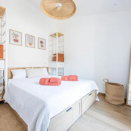 公寓 Duplex De Charme Au Coeur D'antibes 昂蒂布